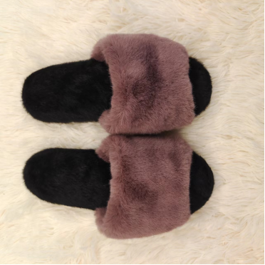 Fashionable luxury comfortable and fancy ladies indoor slippers fake fur upper stitching & turndown outsole style. (3)