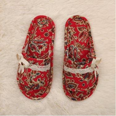 Asian classic style fashion and fancy ladies indoor slippers textile upper stitching outsole style. (1)