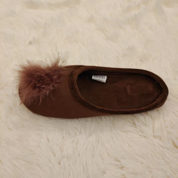 Fashionable comfortable and fancy ladies indoor clogs velvet upper stitching & turndown outsole style. (4)