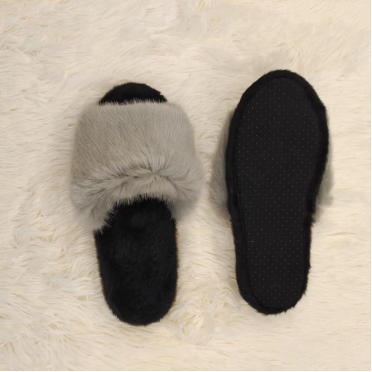 Fashionable luxury comfortable and fancy ladies indoor slippers fake fur upper stitching & turndown outsole style. (6)